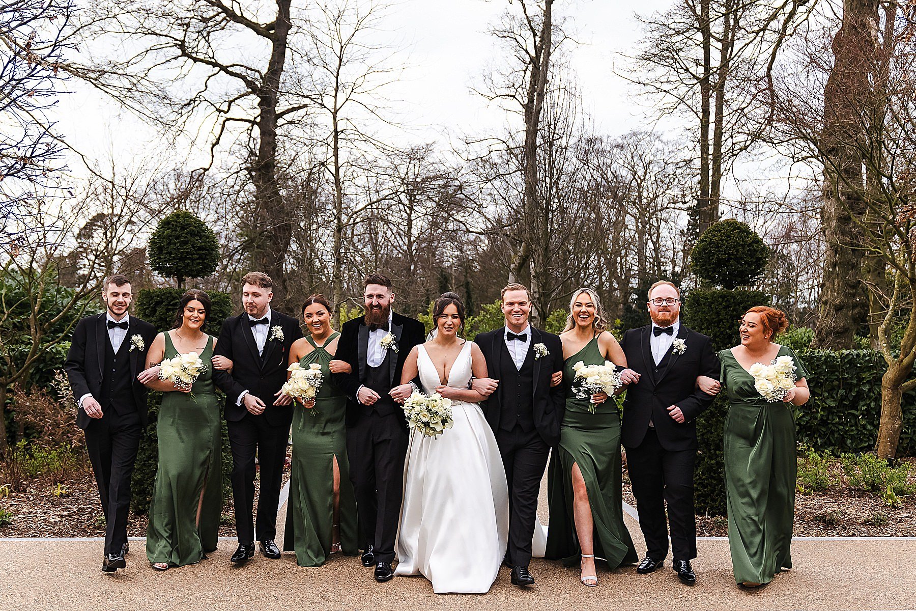 How to Be the Best Bridal Party on the Wedding Day